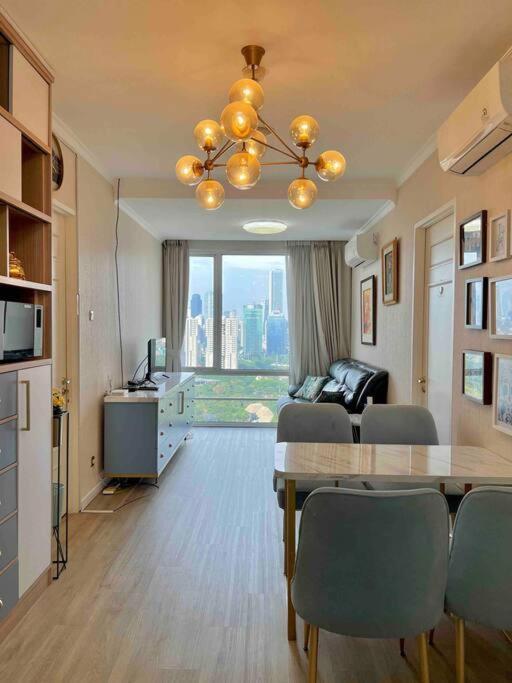 Swsb — 3br In Centre Appartement