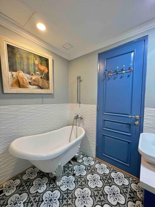 Swsb — 3br In Centre Appartement Jakarta